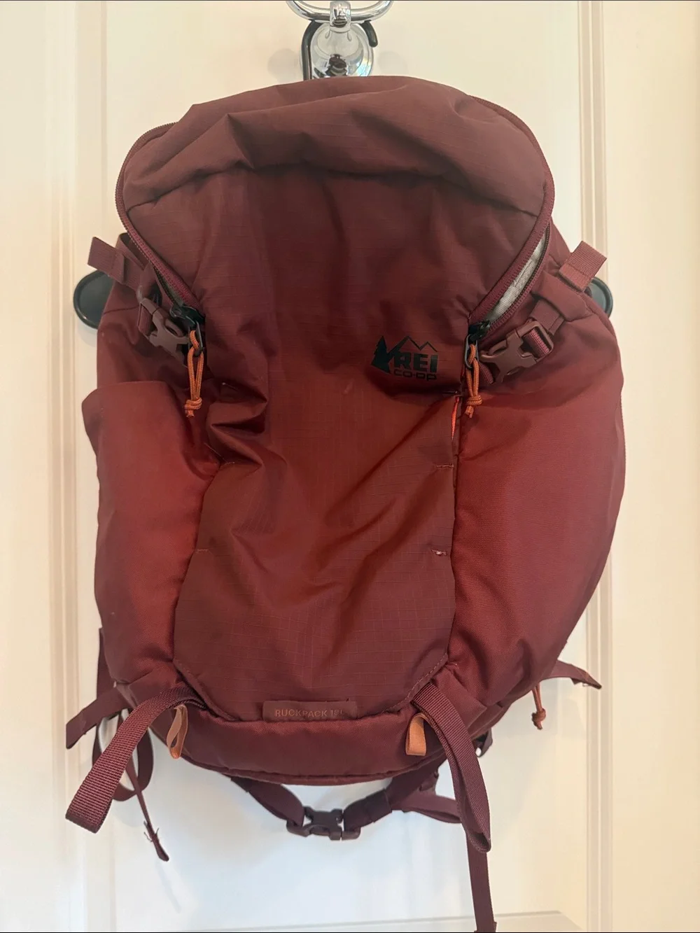 REU Rust Backpack - Durable Everyday Carry RUCKPACK 18L